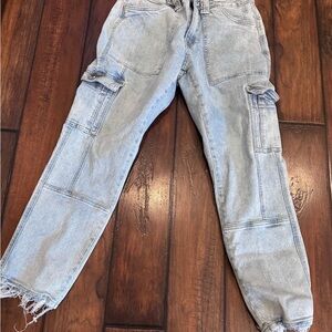 KanCan Light Denim Cargo Cropped Jeans size 7/27
